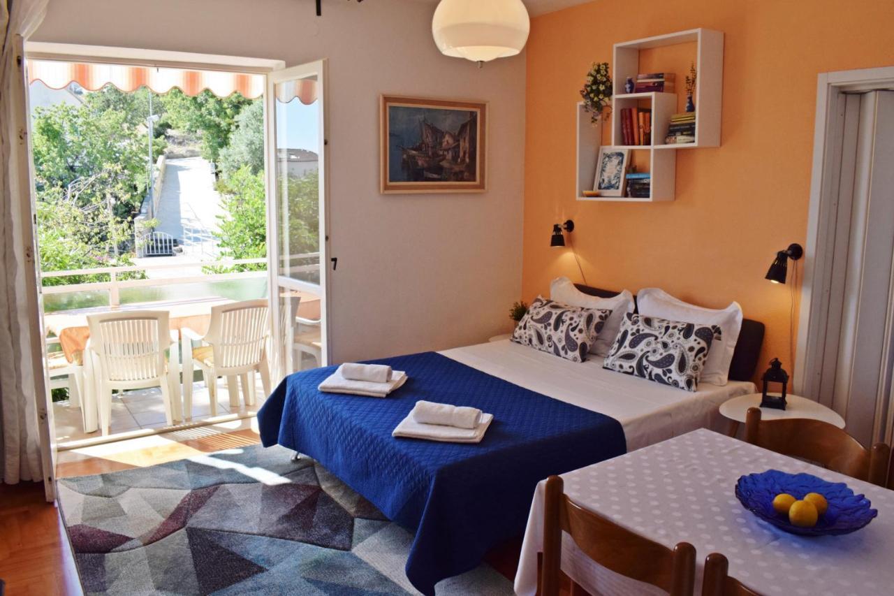 Apartamento Close To Center, Quiet, With Parking Hvar Town Exterior foto